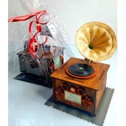 Traduci in italiano!
Dispositivo unico e irripetibile - music box elettronico, regalo perfetto per varie occasioni. Disponibile 